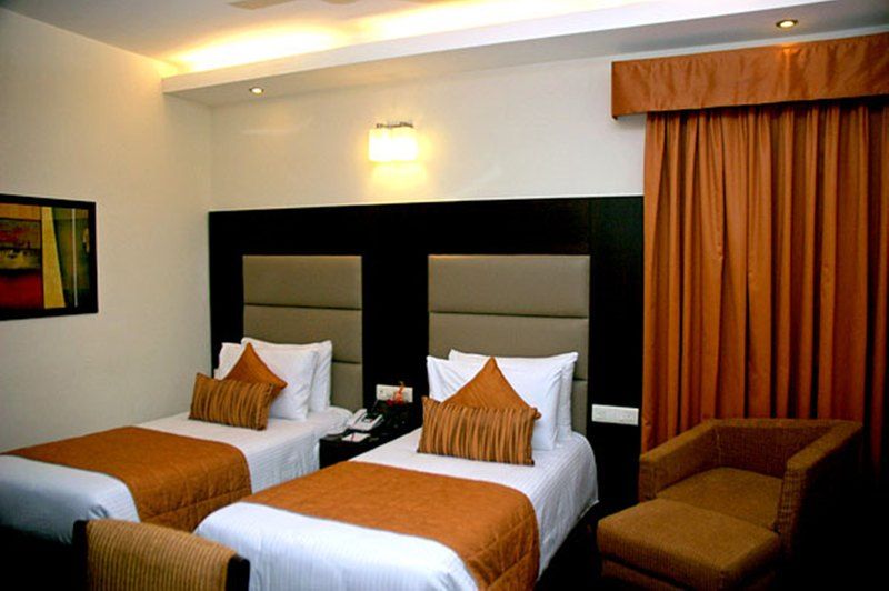 Jht Hotels Ню Делхи Екстериор снимка