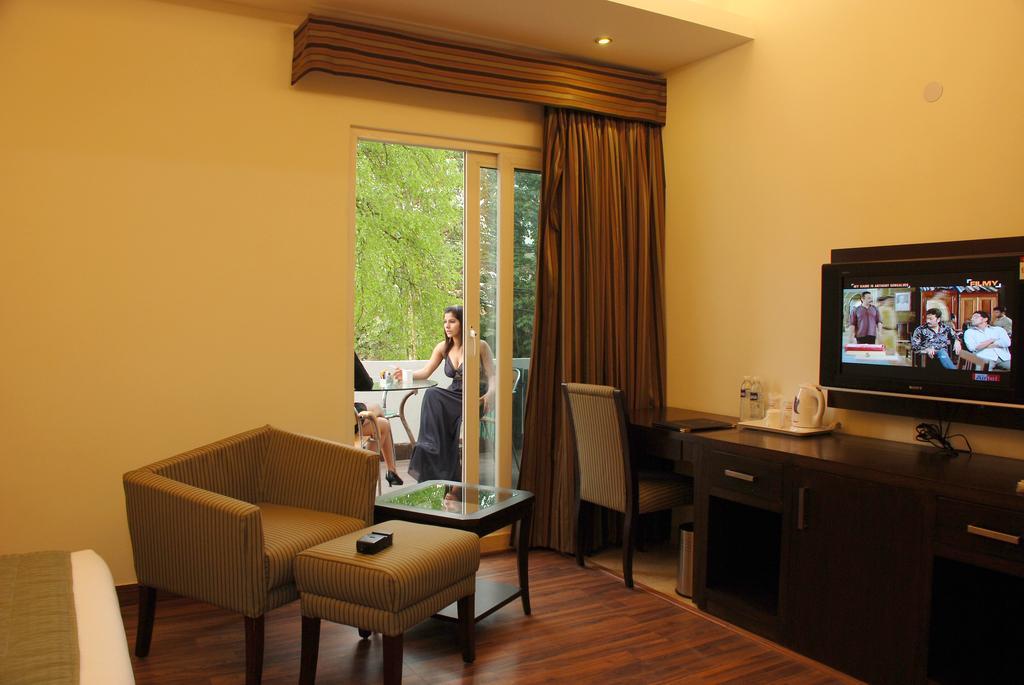 Jht Hotels Ню Делхи Екстериор снимка